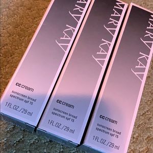 💫mary Kay CC cream medium to deep 💫